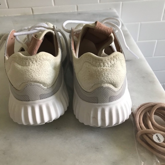 Adidas sneakers - Picture 4 of 7